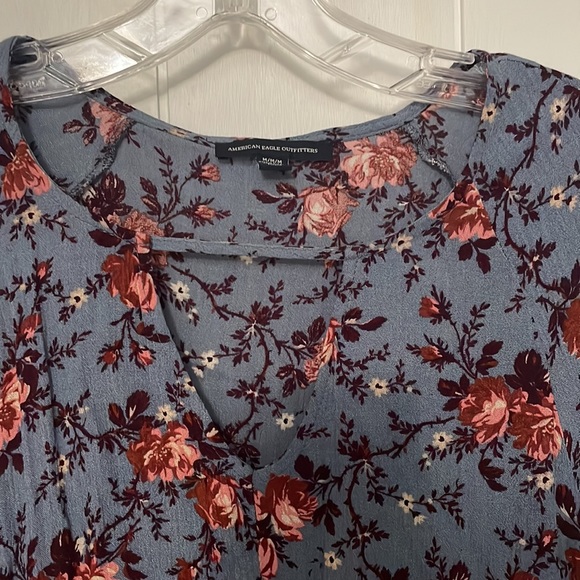American Eagle Floral Top - Picture 3 of 5